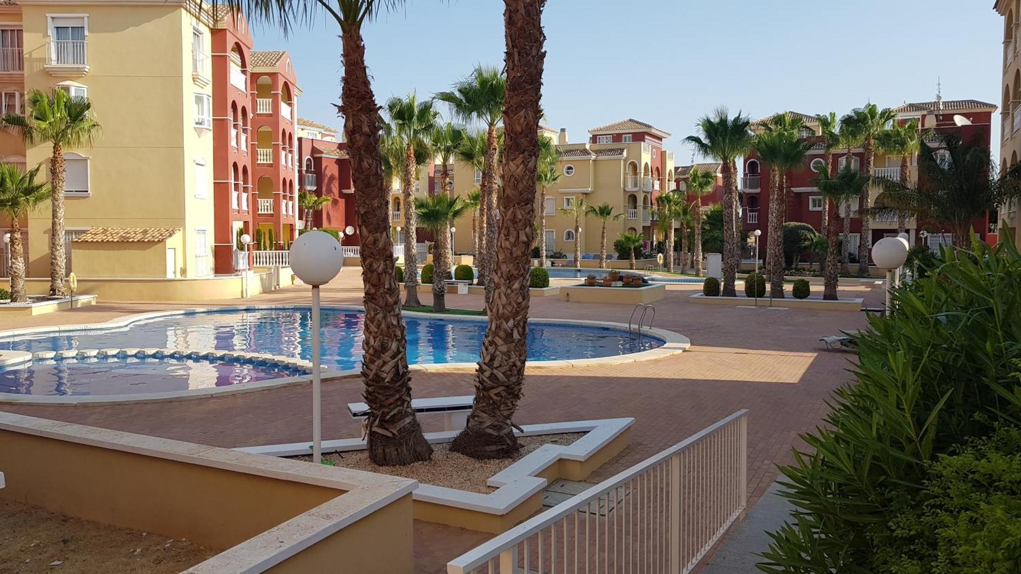 Spacious 3 Bedroom 2 Bathroom Apartment - Puerto Marina Complex Los Alcázares Extérieur photo